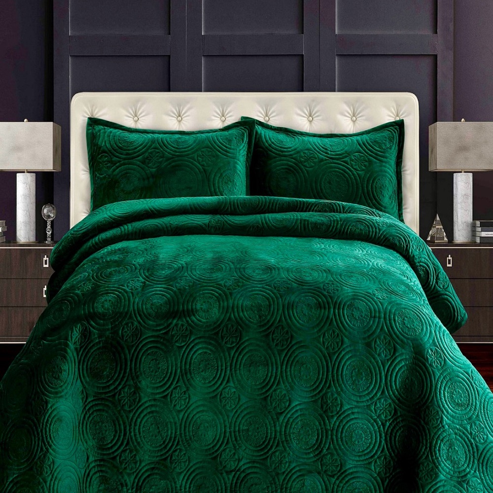 Tribeca Living velvet quilt set